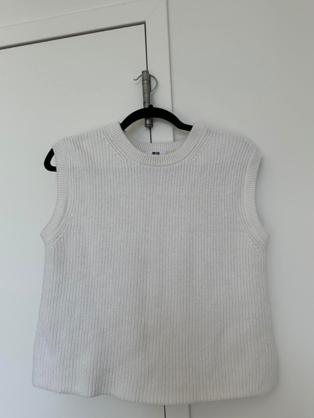 UNIQLO Women's White knit Vest